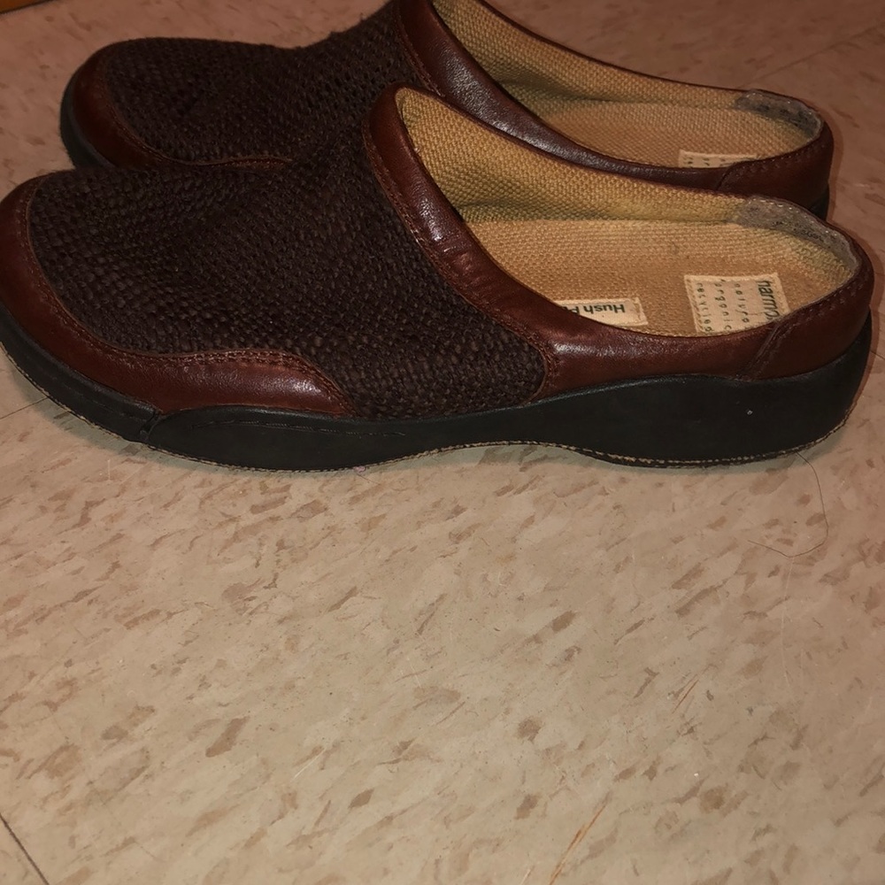 Shoes - Picture 4 of 5